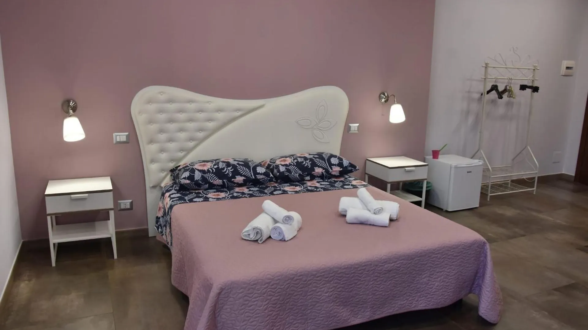 Taorbay Bed & Breakfast Giardini Naxos 0*,